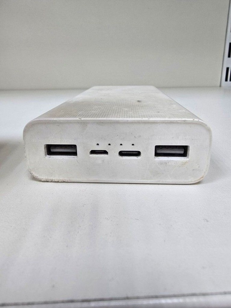 Дешиво Xiaomi mi power bank 3 20000 mah usb-c 18w с ломбарда