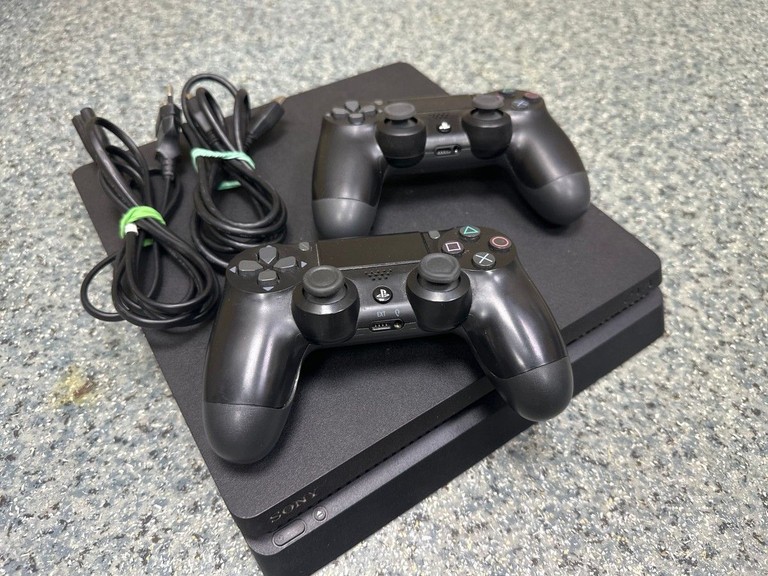 Розпродаж Sony PlayStation 4 Slim 1TB Black, продавець Техноскарб