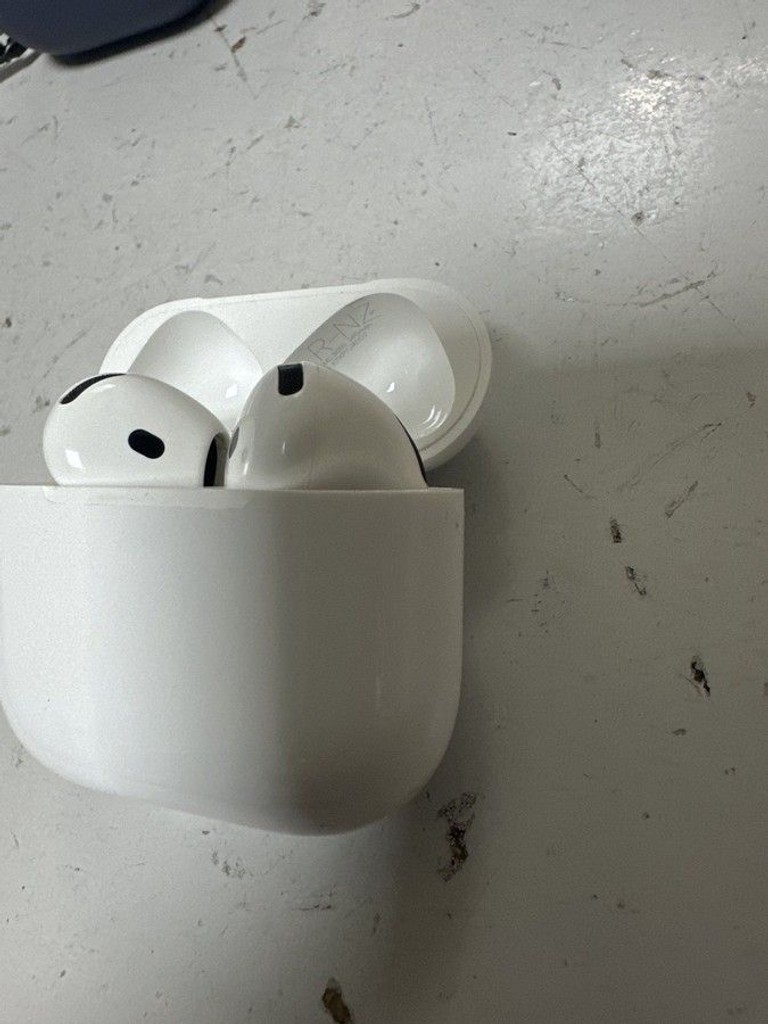 Розпродаж Apple airpods 4, продавець Техноскарб