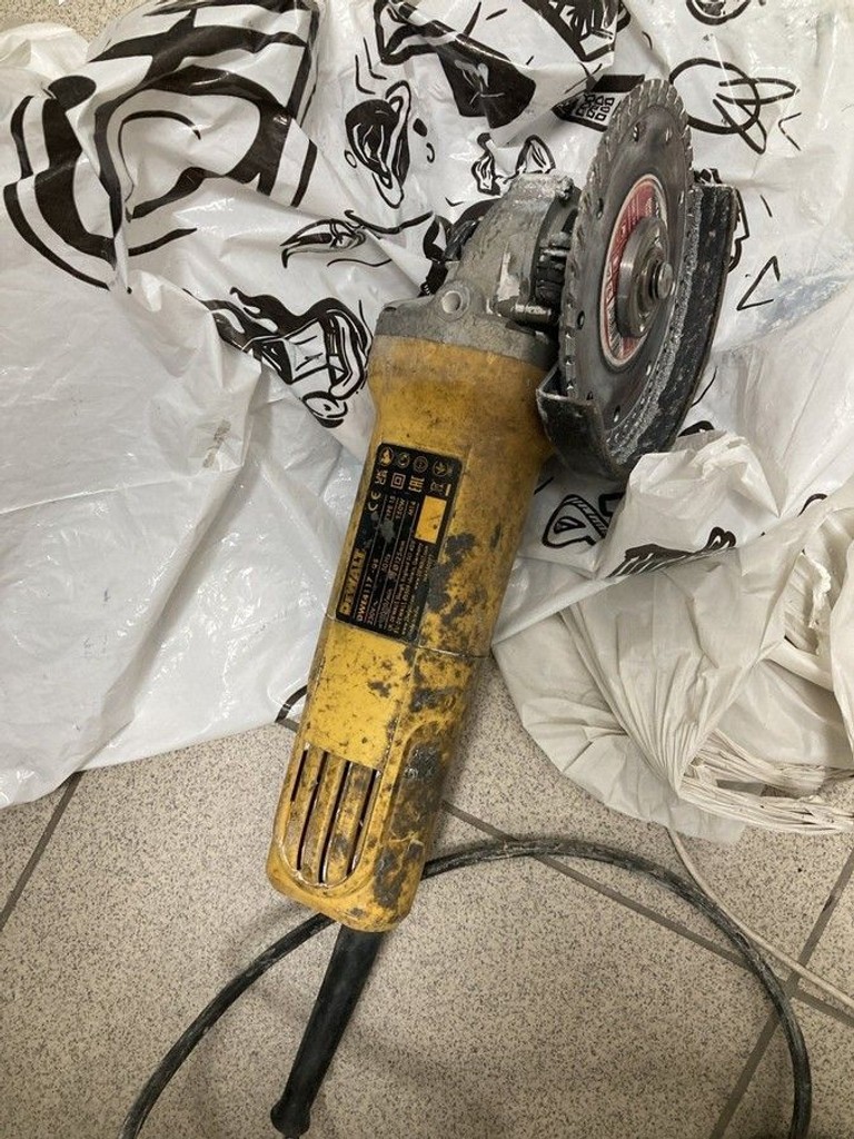 Оголошення Dewalt DWE4117 Б/У
