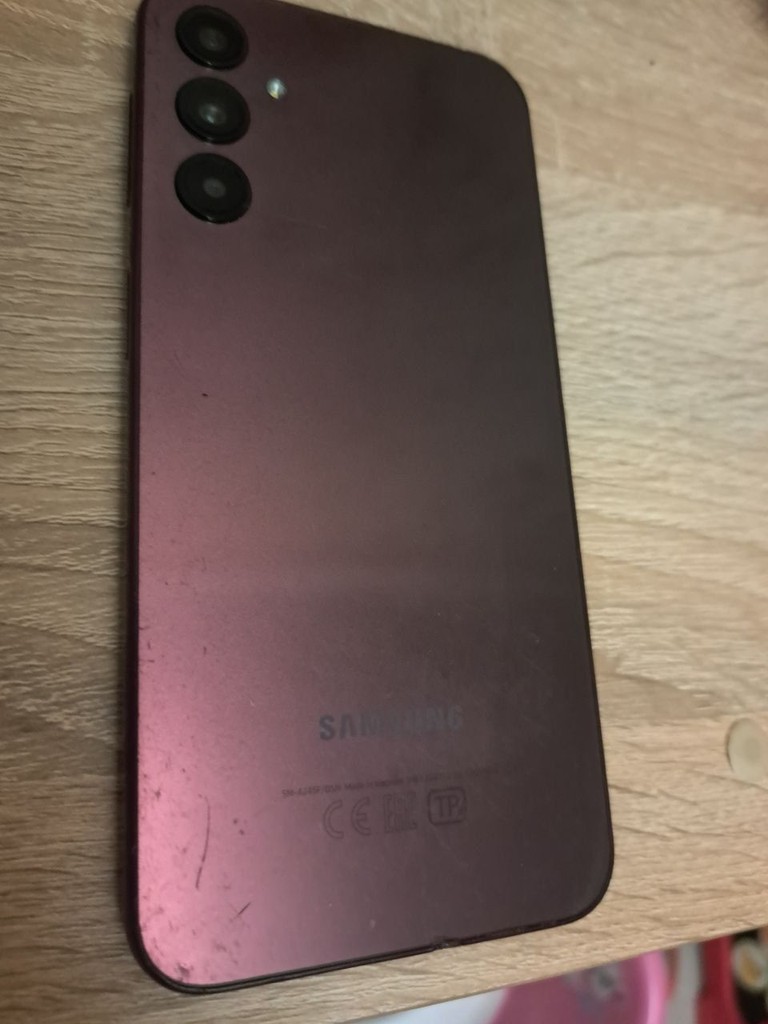 Оголошення Samsung Galaxy A24 6/128GB Dark Red (SM-A245FDRV) Б/У