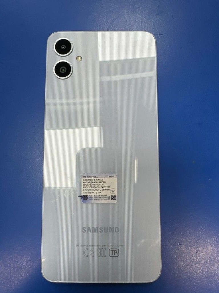Дешиво Samsung galaxy a06 4/64gb с ломбарда
