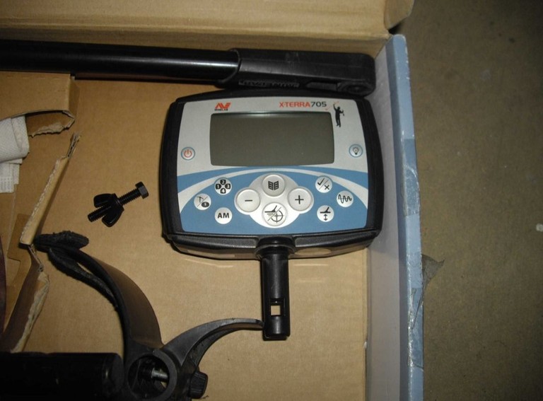 Дешево Minelab X-Terra 705 з ломбарду
