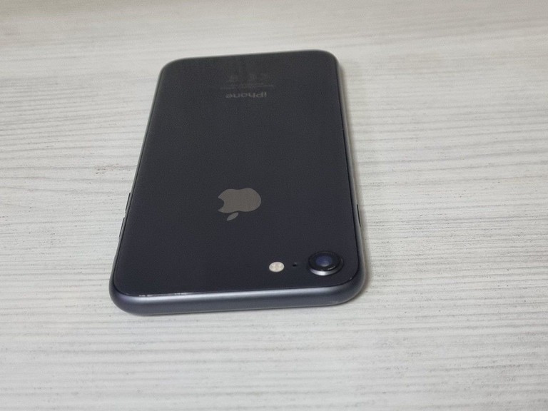 Apple iphone 8 64gb Код:01-201120247. Изображение 11