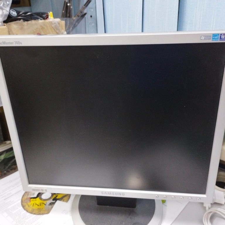 Дешево Samsung 740n з ломбарду