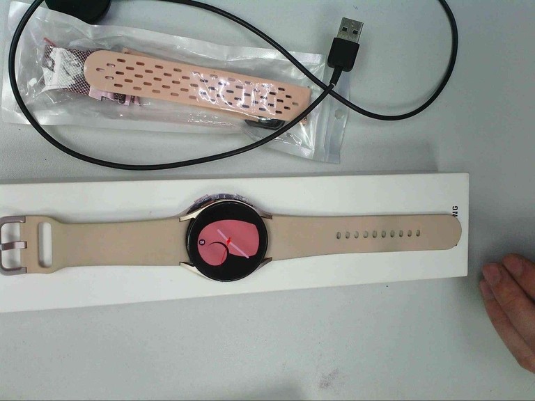 Купить Samsung galaxy watch4 40mm lte Б/У