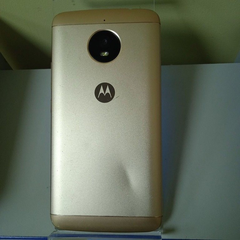 Оголошення Motorola moto e4 plus xt1771 2/16gb Б/У