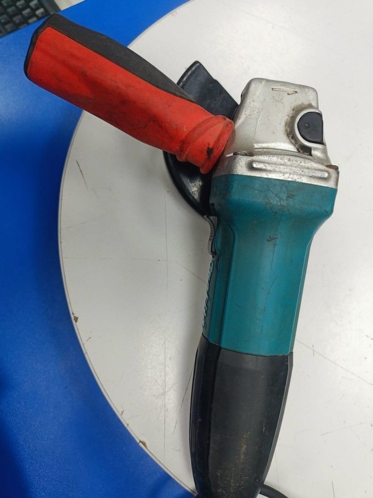 Оголошення Makita GA5030R Б/У