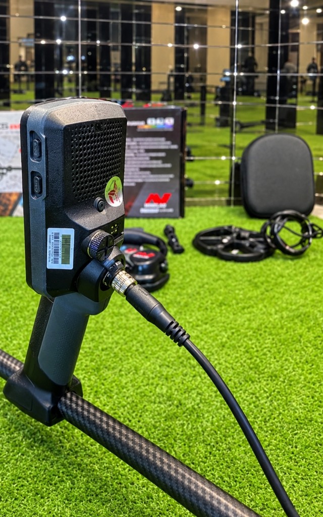 Дешево Minelab Equinox 900 з ломбарду