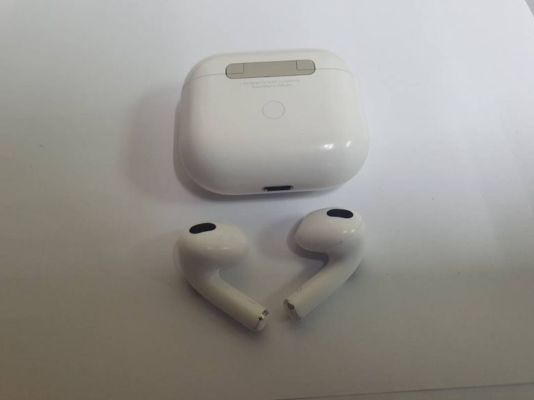 Apple airpods 3rd generation