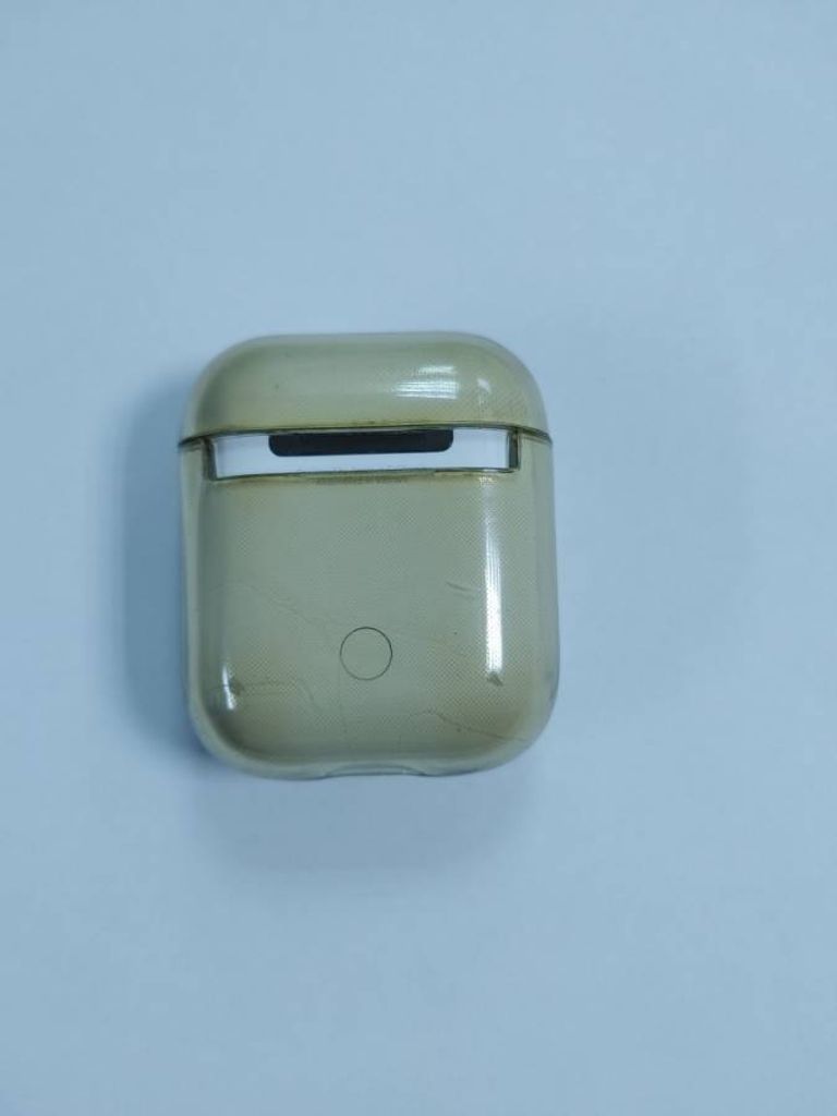 Apple airpods 2nd generation with charging case