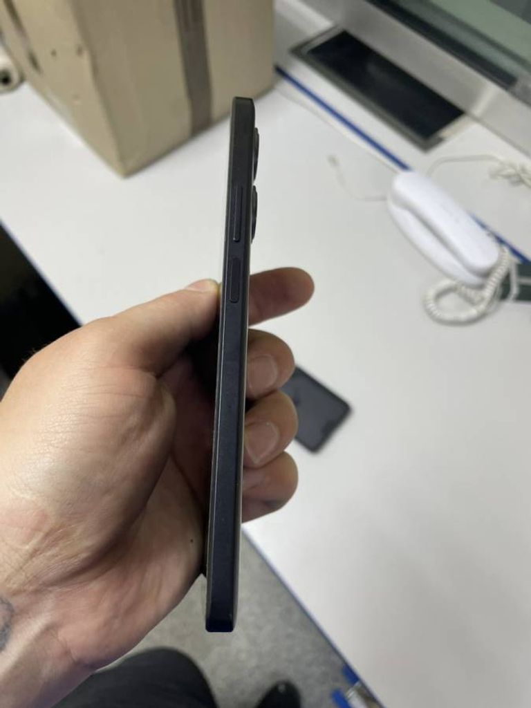 Дешиво Xiaomi Poco F5 8/256GB White с ломбарда