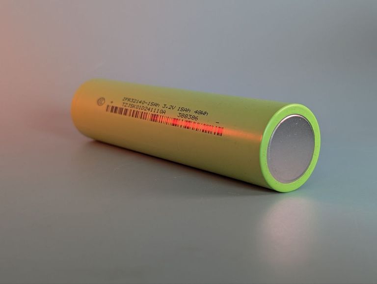 Дешево Акумулятор 32140 LiFePO4 3,2V 15000 mAh 15Ah LiFePO4 5c Новий з ломбарду