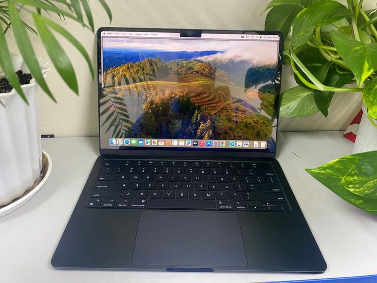 Купити Apple macbook air 13,6" m2 2022 Б/У