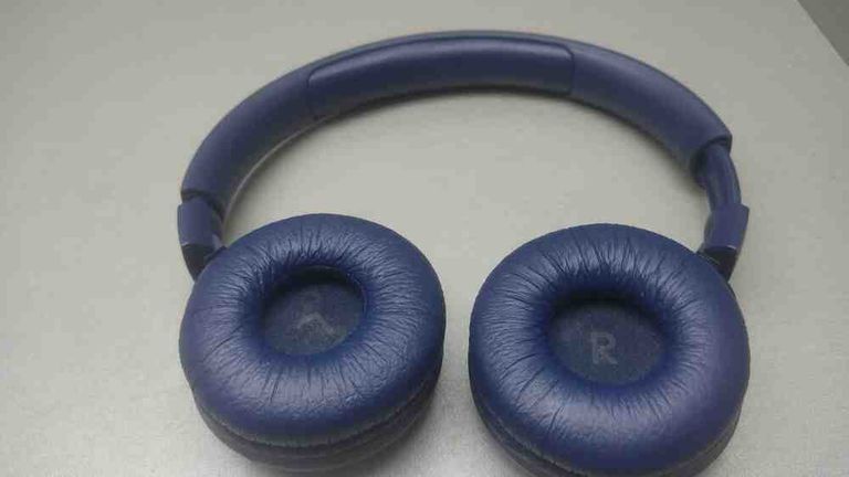 Купить JBL Tune 510BT (JBLT510BTBLK) Б/У