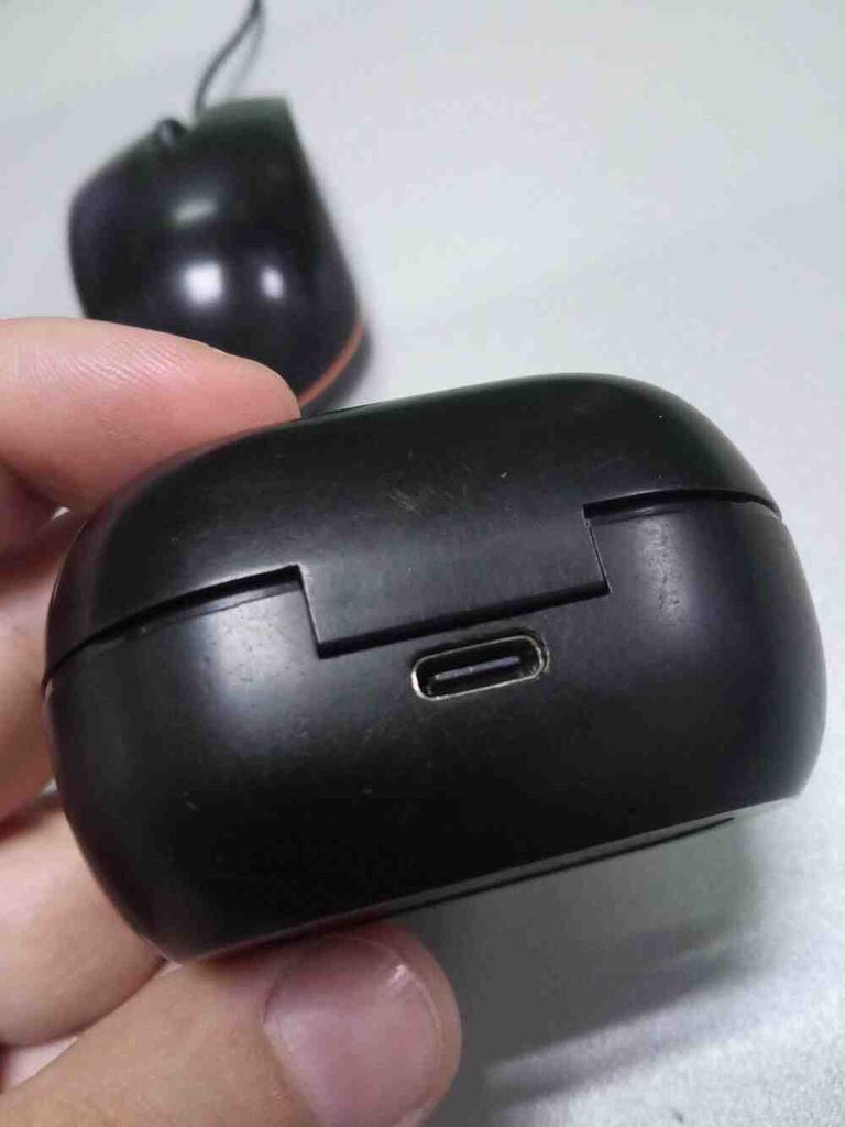 Объявление Jbl Tune 115 TWS White (JBLT115TWSWHT) Б/У