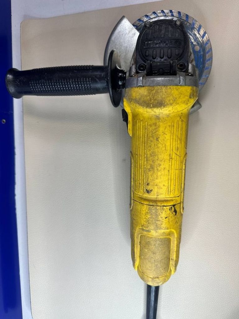 Розпродаж Dewalt DWE4157, продавець Техноскарб