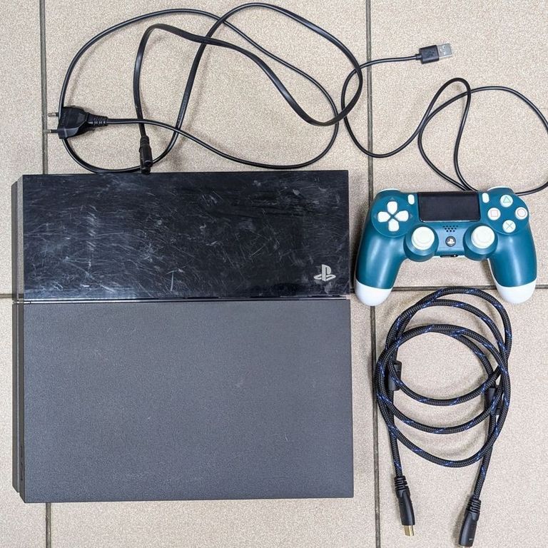 Купити Sony playstation 4 500gb Б/У