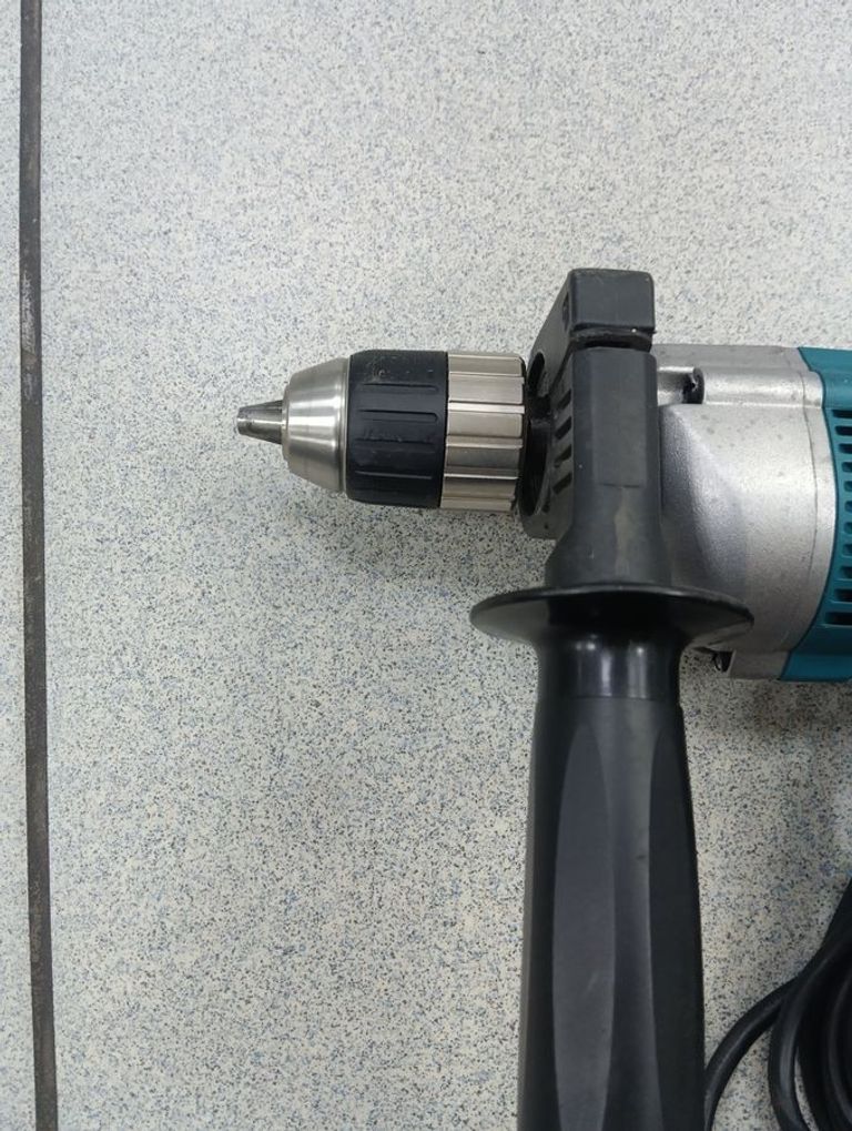 Оголошення Makita DP4003 Б/У