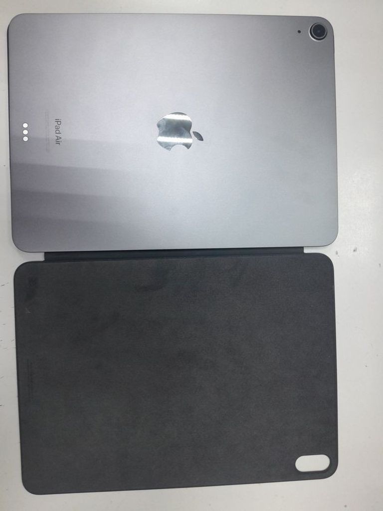 Купить Apple iPad Air 2022 Wi-Fi 256GB Blue (MM9N3) Б/У