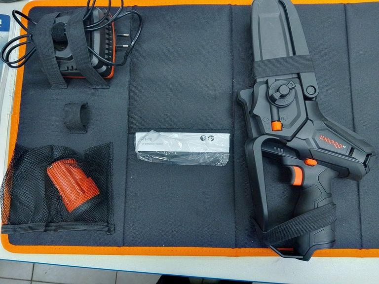 Оголошення Dnipro-M cs-12 1акб зп Б/У