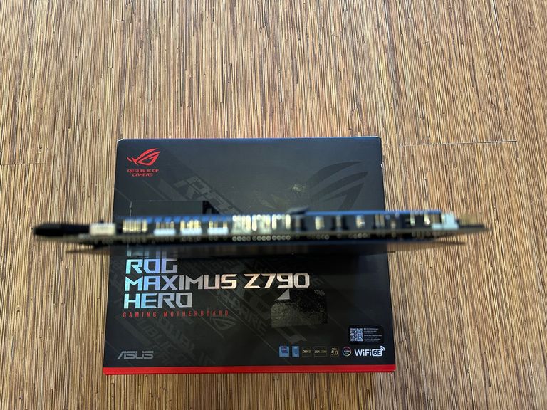 Asus ROG MAXIMUS Z790 HERO Код:null. Изображение 6