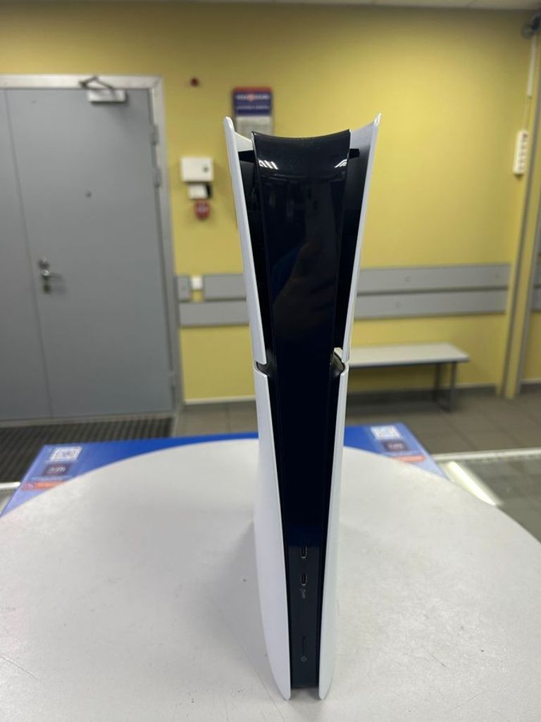 Оголошення Sony PlayStation 5 Slim Digital Edition 1TB Б/У