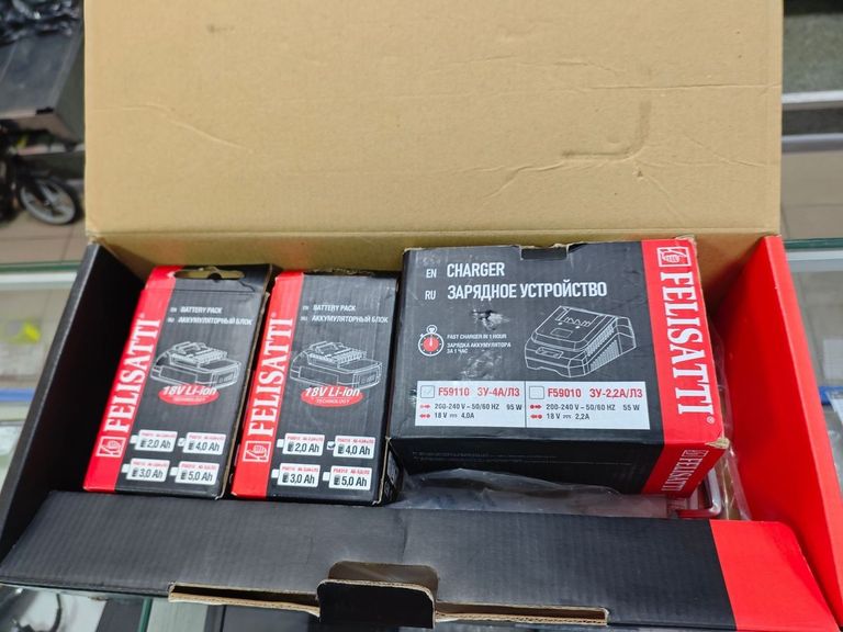 Дешево Felisatti p52211 упм - 180/18л3 2акб + зарядка з ломбарду