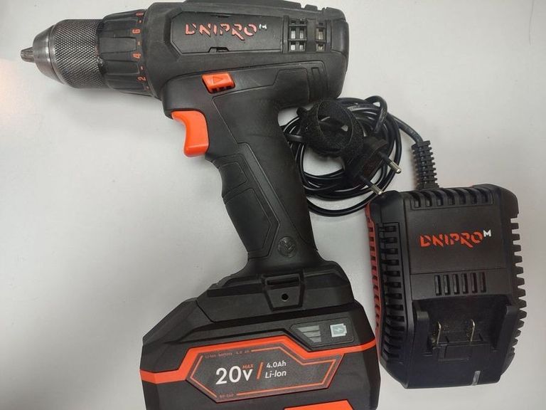 Розпродаж Dnipro-M cd-200t 1акб 4ah зп fc-230, продавець Техноскарб