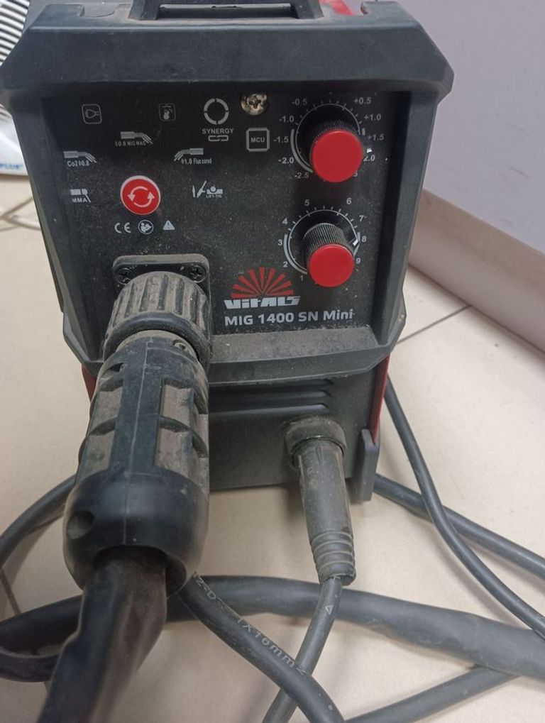Дешево Vitals Master mig 1400 sn mini з ломбарду