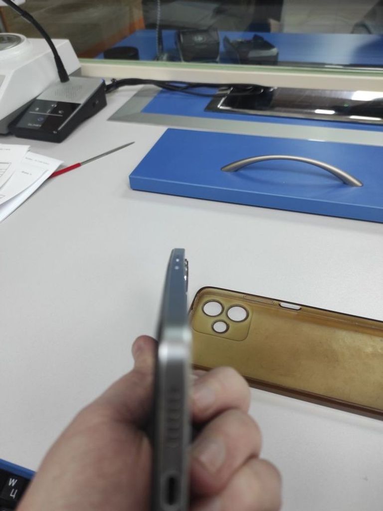 Дешево Xiaomi redmi 12 4/128gb з ломбарду