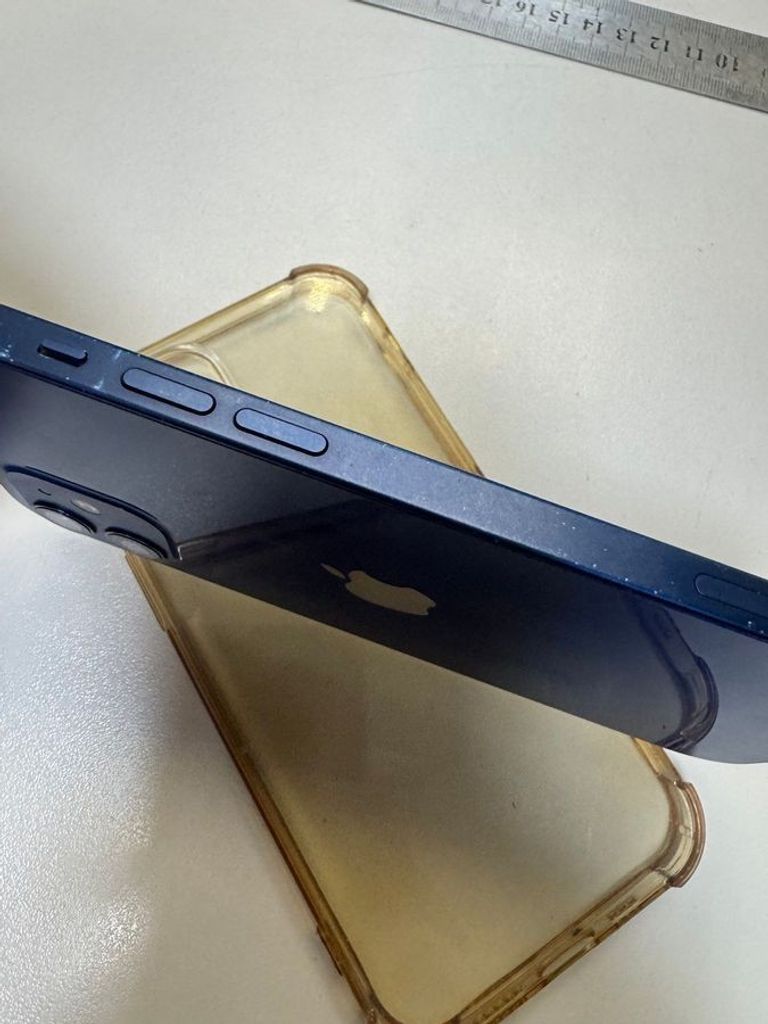 Дешиво Apple iPhone 12 128GB (PRODUCT)RED с ломбарда