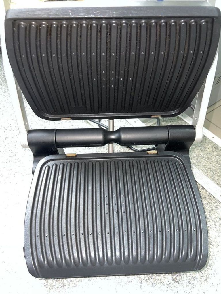 Дешево Tefal OptiGrill+ GC717D10 з ломбарду