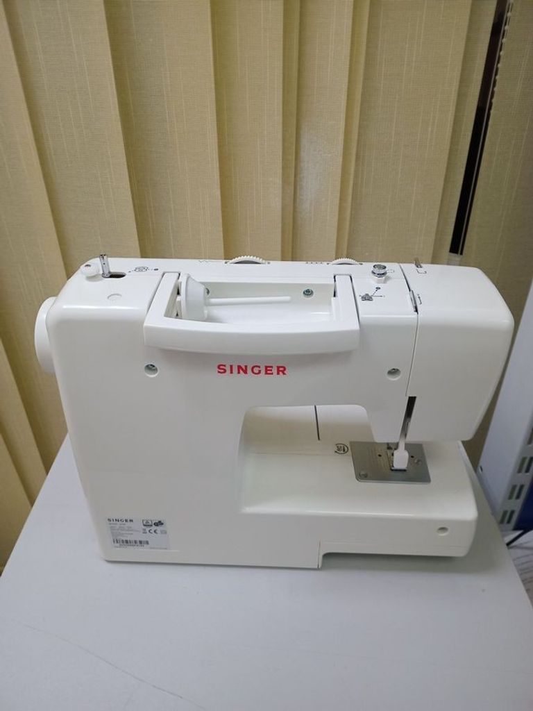 Оголошення Singer Simple 3229 Б/У