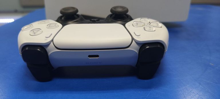 Sony PlayStation 5 825GB Код:01-200861560. Зображення 12