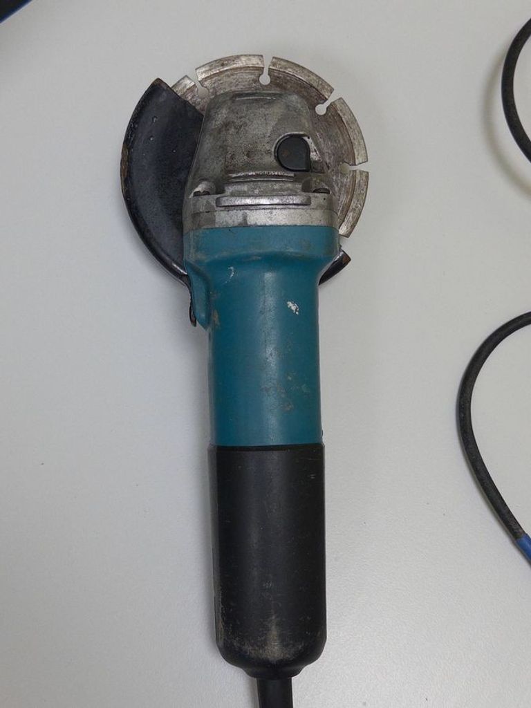 Розпродаж Makita 9558HN, продавець Техноскарб