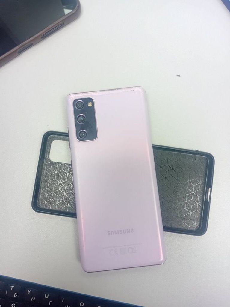 Оголошення Samsung galaxy s20 fe sm-g780f 6/128gb Б/У