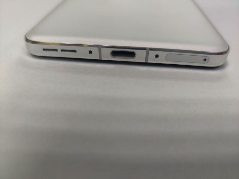 Розпродаж Oneplus 13 12/256GB White, продавець Техноскарб