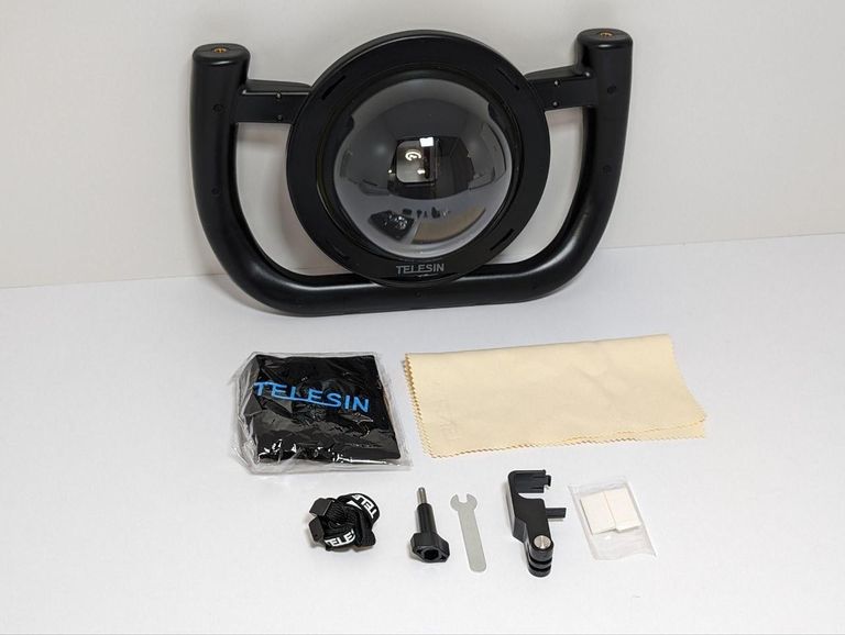 Дешево Telesin Dome Port для GoPro 9/10/11 (GP-DMP-T10) з ломбарду