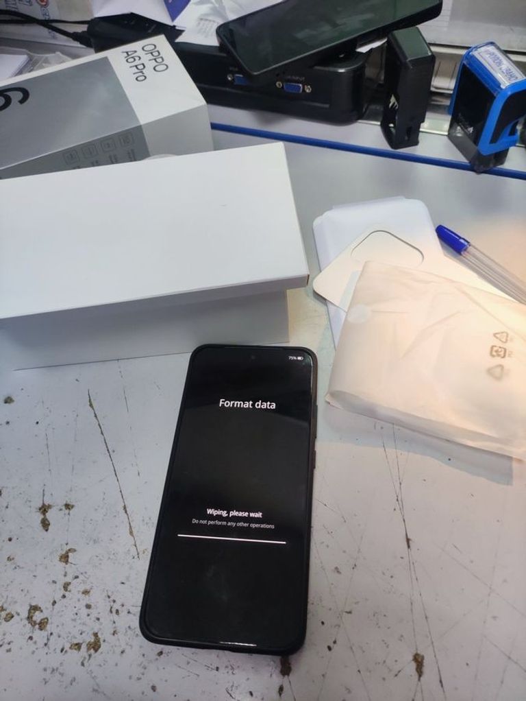 Оголошення Oppo a6 pro 4g 8/256gb Б/У