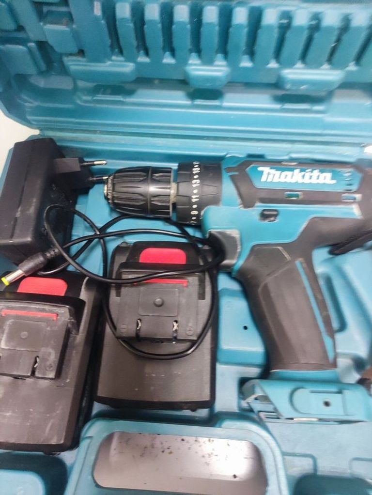 Купити Makita df 330 dwe 2акб+зп - копія Б/У