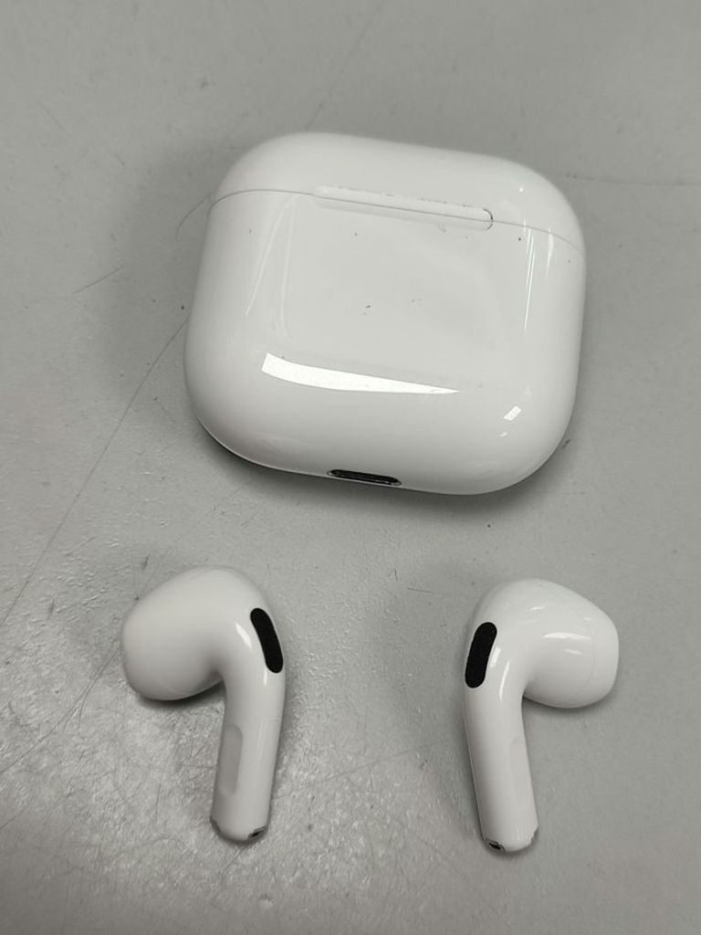 Распродажа Apple airpods 4, продавец Техноскарб