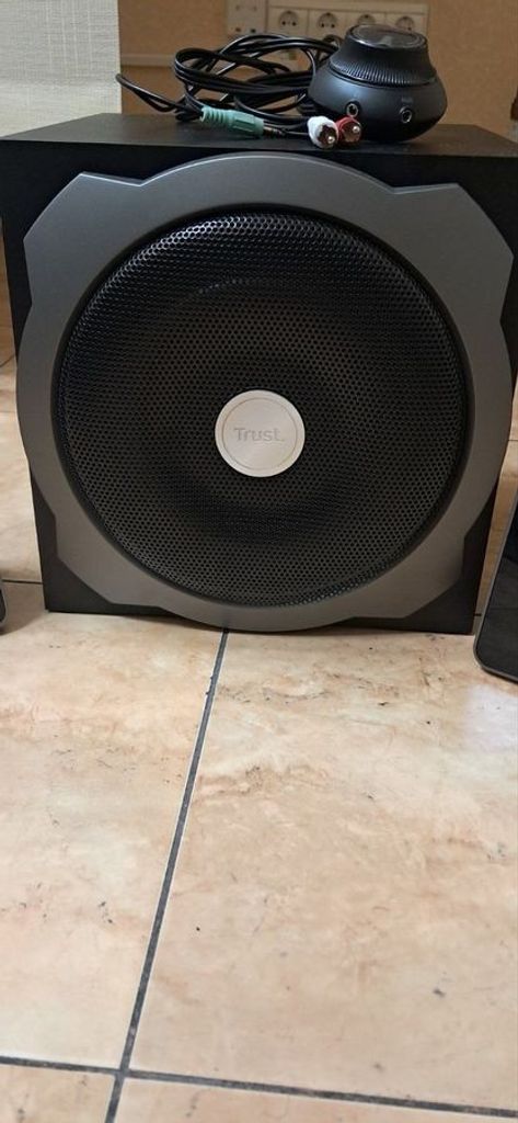 Оголошення Trust tytan 2.1 Б/У