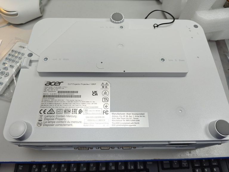 Оголошення Acer X1526AH (MR.JT211.001) Б/У