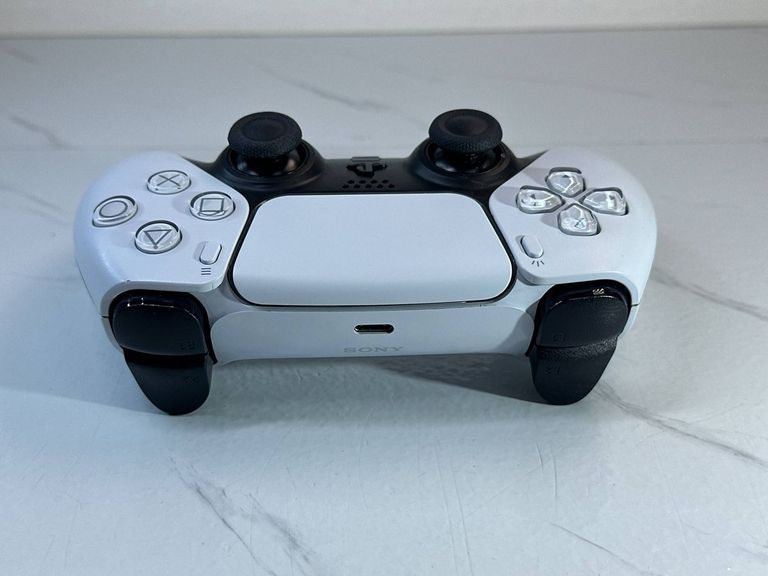 Дешево Sony DualSense Black з ломбарду