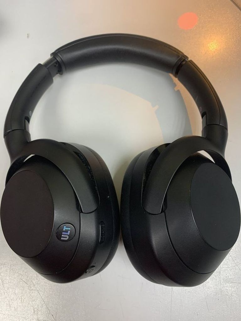 Дешево Sony ult wear з ломбарду