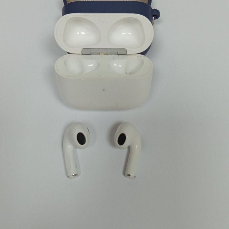 Дешиво Apple airpods 3rd generation с ломбарда