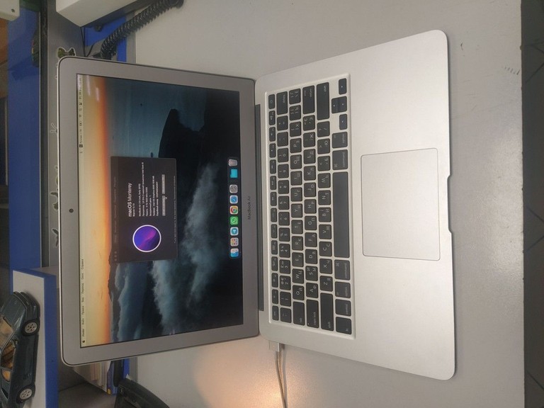Купити Apple macbook air a1466 13,3" core i5 1.6ghz/ram4gb/ssd128gb/intel hd graphics 6000 Б/У