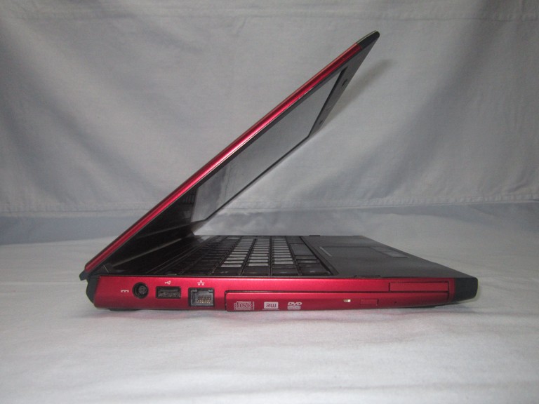 Dell Vostro 3300 ( 2 ядра/Intel HD/4GB/160GB/13.3" матовый/ металл ) Все работает! Код:null. Зображення 7