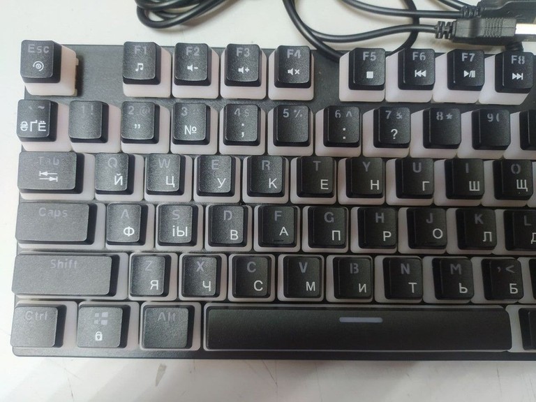Оголошення Gamepro mk80r switch Б/У